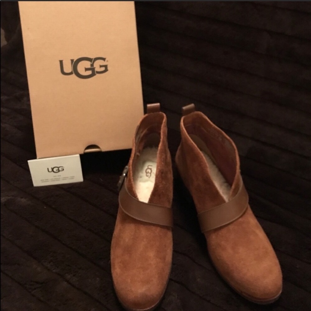 New UGG WrightBelted Booties